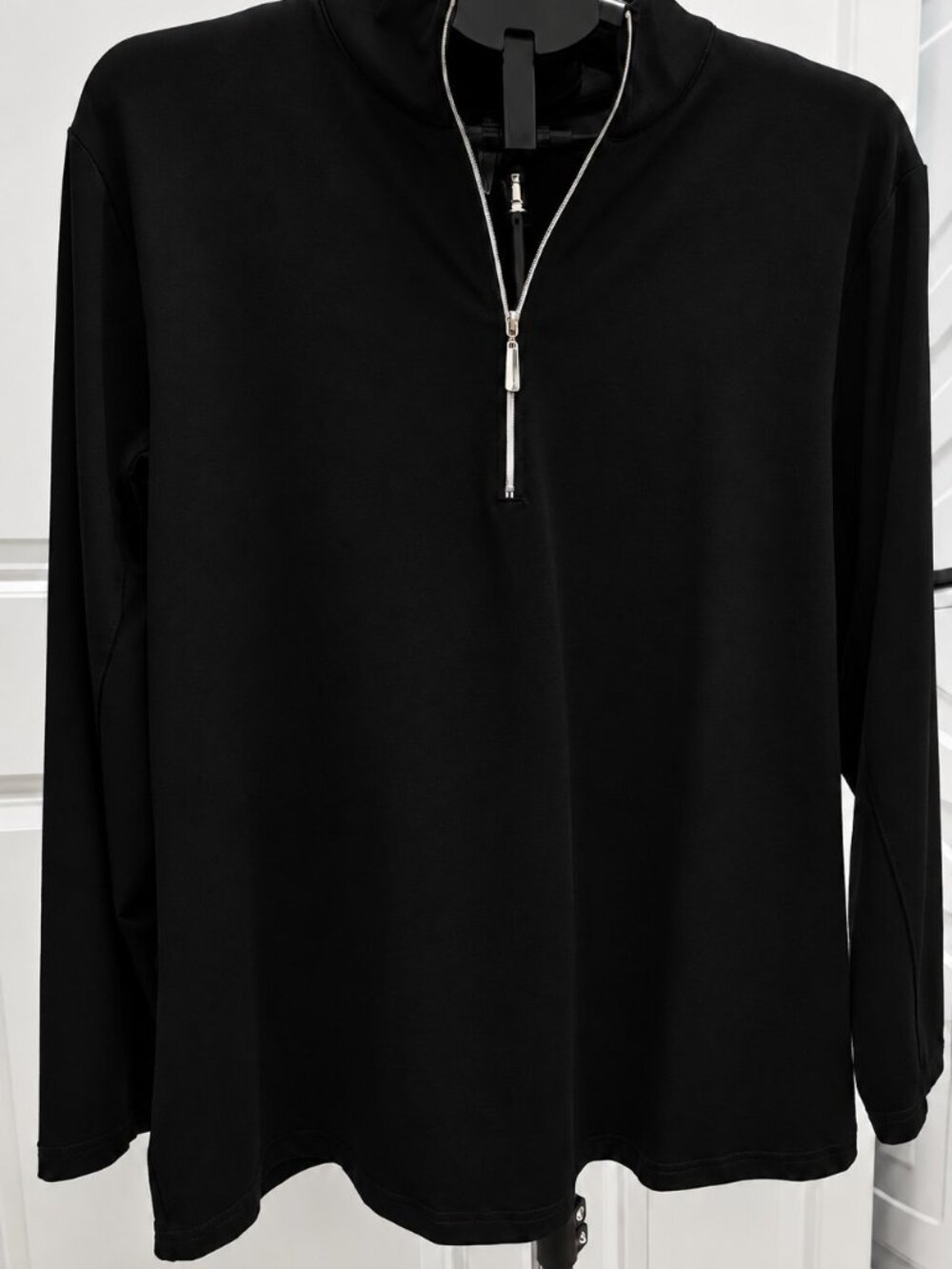 LuLu B Black 1/4 zip long sleeve pull over top